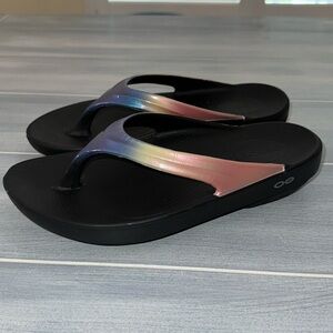 Oofos flip flops women size 8